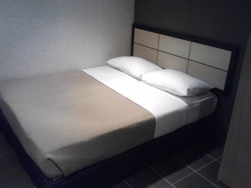Jj Boutique Hotel - Damansara Perdana เปอตาลิงจายา ภายนอก รูปภาพ