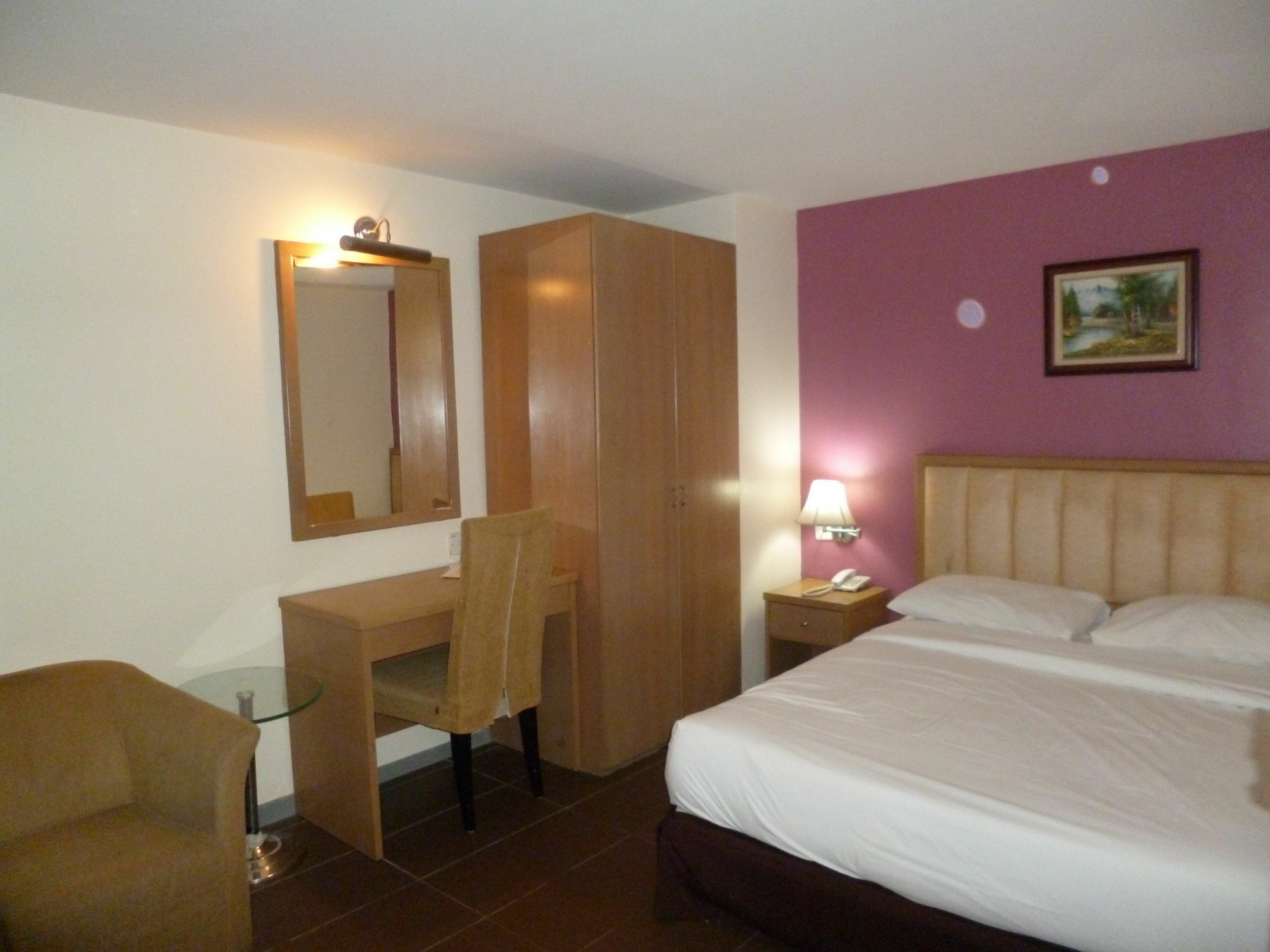 Jj Boutique Hotel - Damansara Perdana เปอตาลิงจายา ภายนอก รูปภาพ