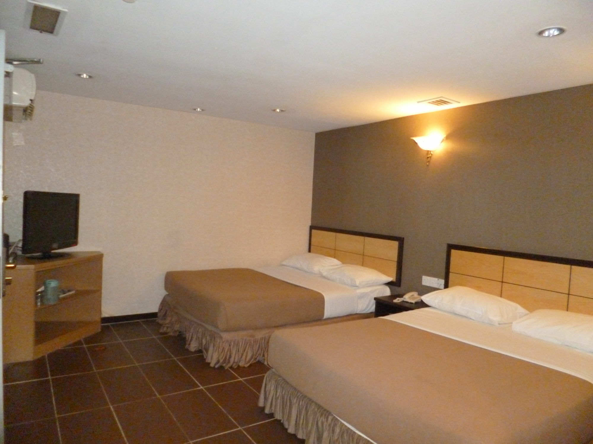 Jj Boutique Hotel - Damansara Perdana เปอตาลิงจายา ภายนอก รูปภาพ