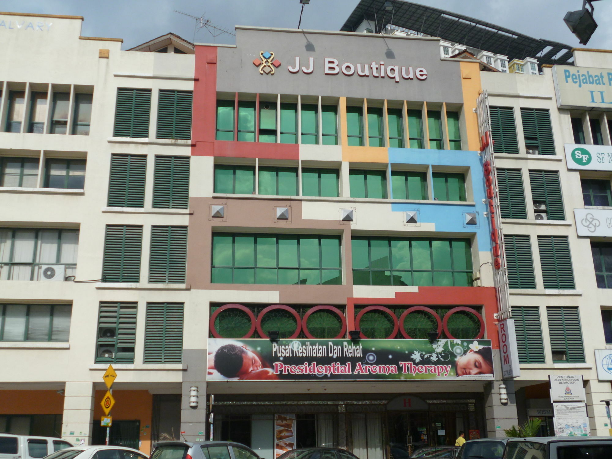 Jj Boutique Hotel - Damansara Perdana เปอตาลิงจายา ภายนอก รูปภาพ